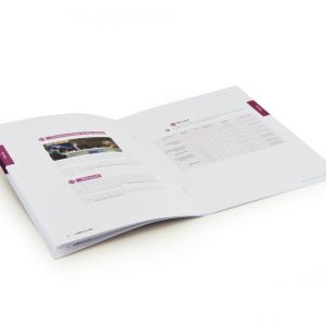 Brochure 2 agrafes à plat